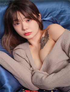 《相马茜车内》