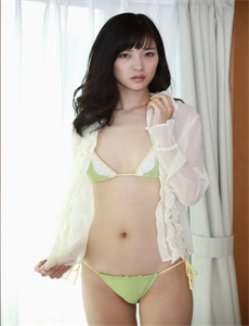 《中西里菜ed2k》